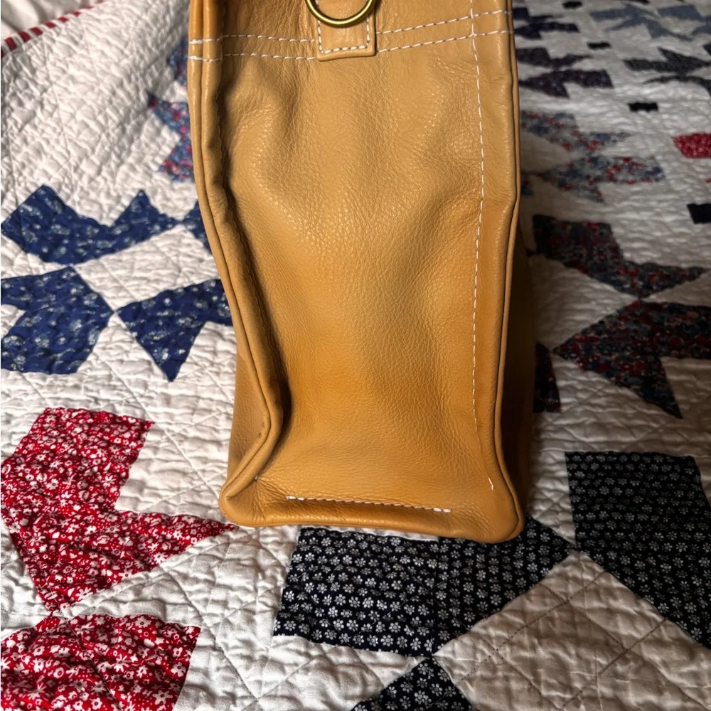 Parker Thatch Medium Mimi in leather (Butterscotch color) - Picture 17 of 17